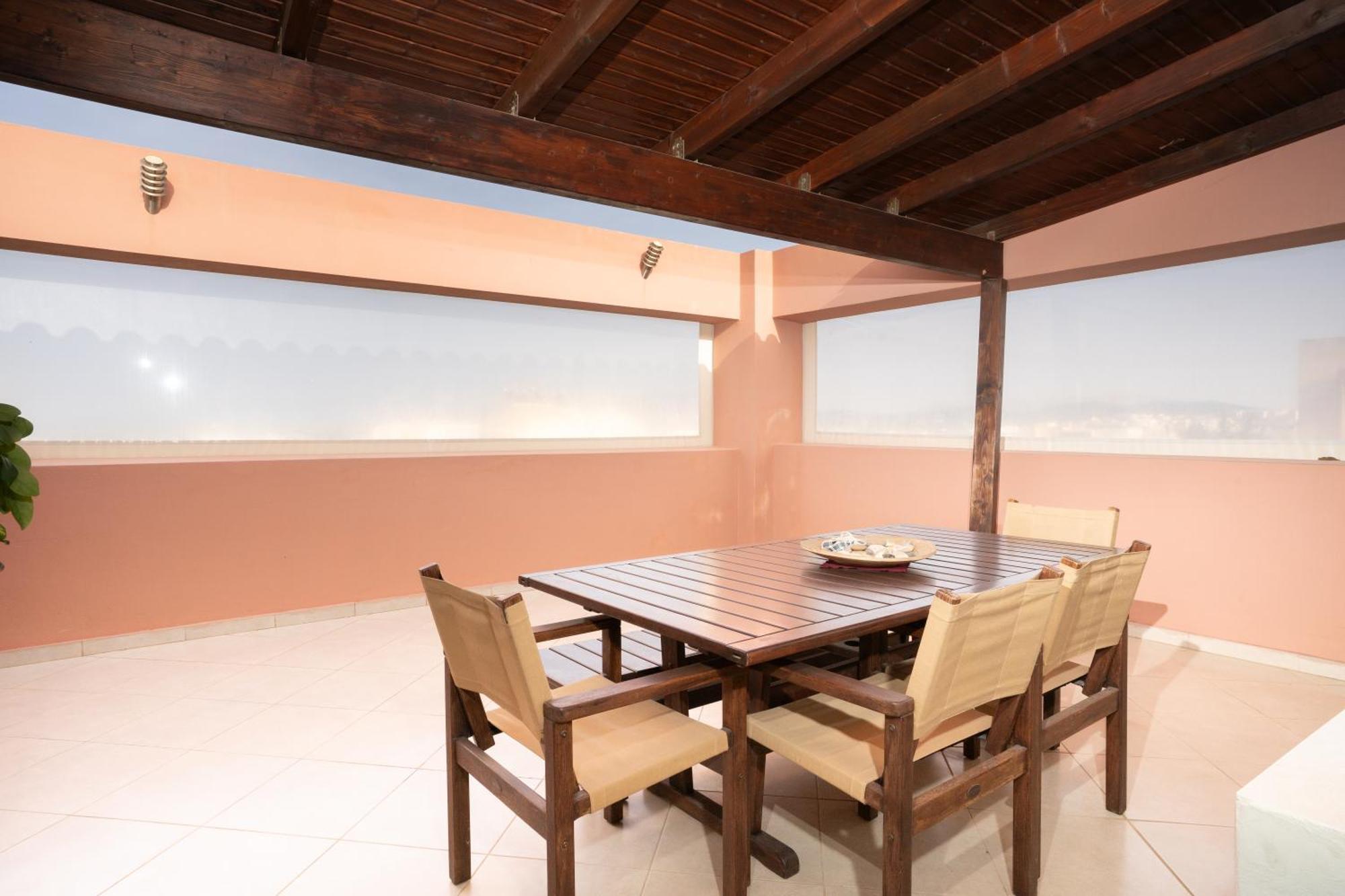 Maria'S Airport Apartment Koropion Exterior photo