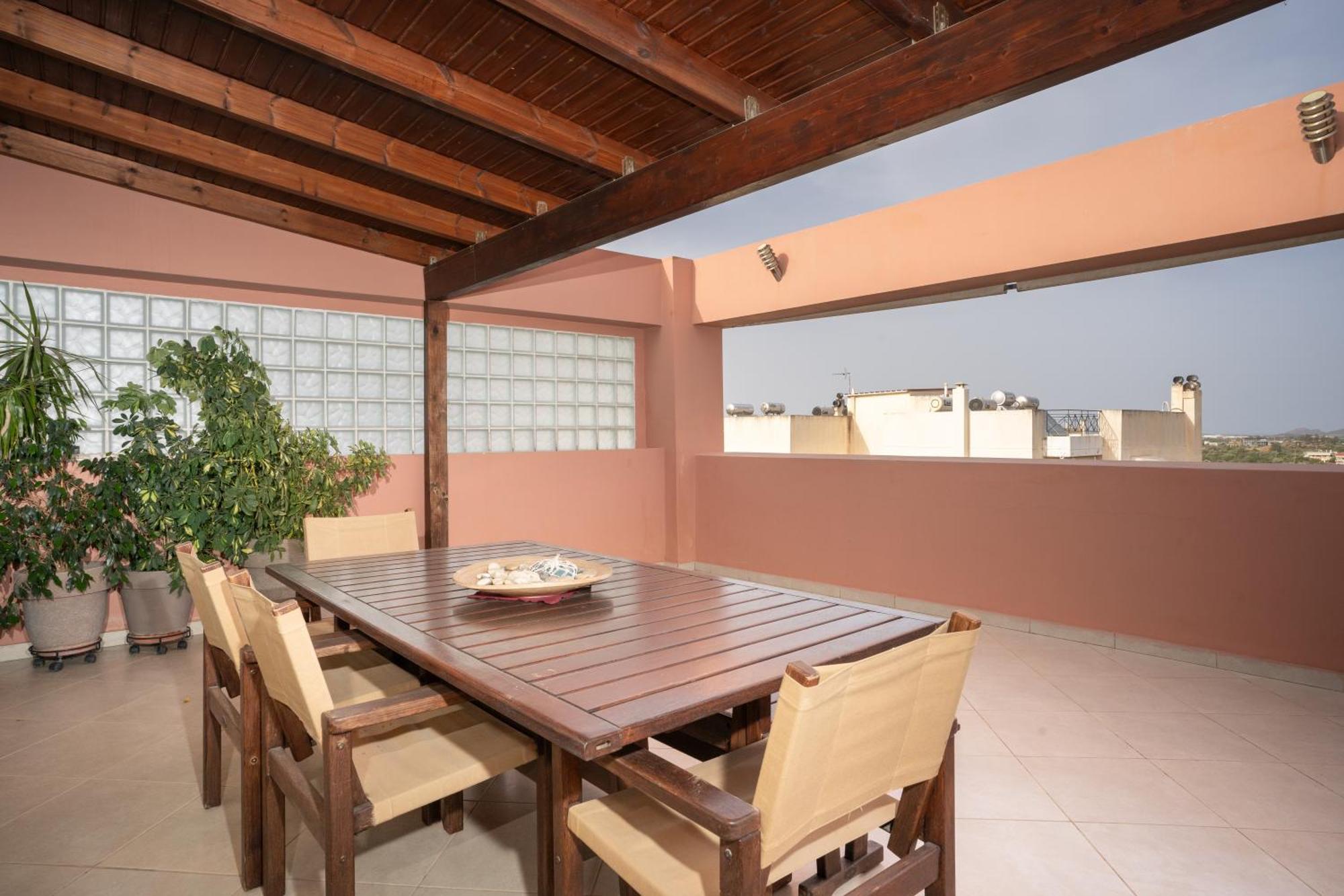 Maria'S Airport Apartment Koropion Exterior photo