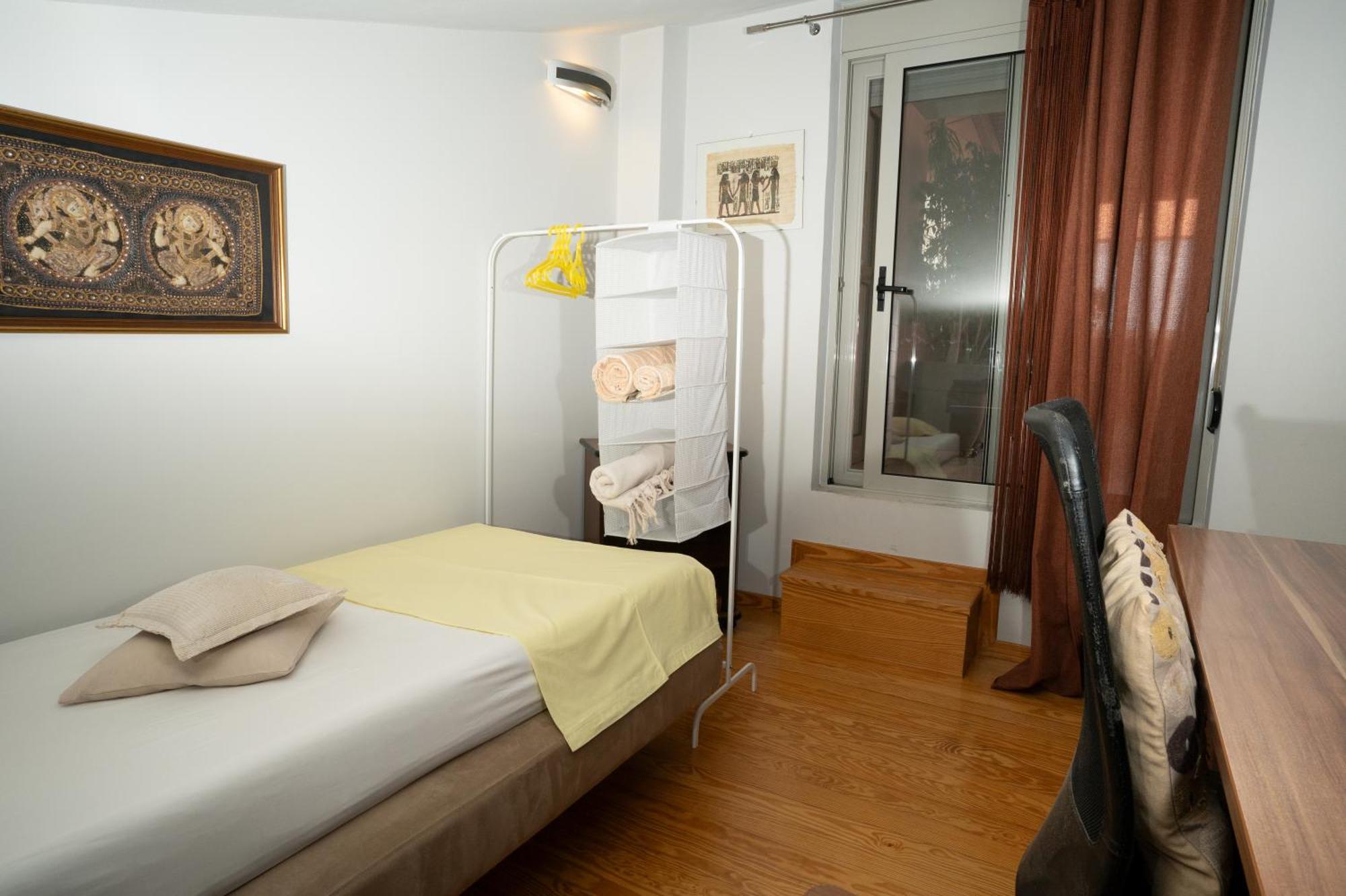 Maria'S Airport Apartment Koropion Exterior photo